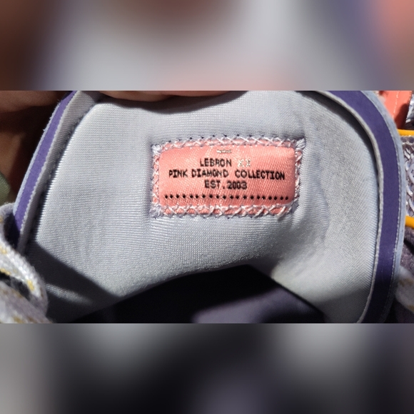 Nike Lebron 20 EP Violet Frost Purple and Gold sz 17 MENS - Picture 7 of 8